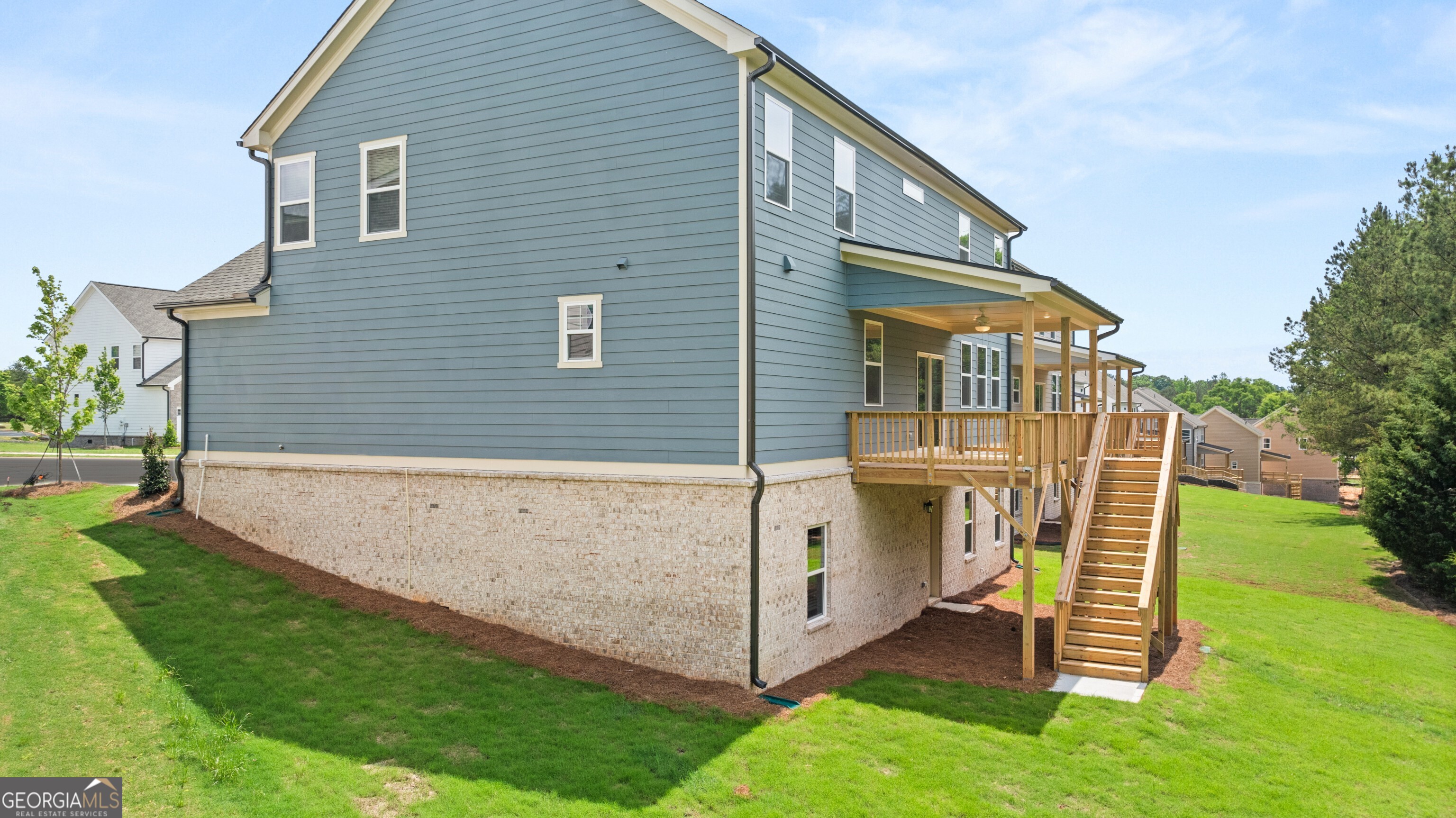 1551 Longleaf Court