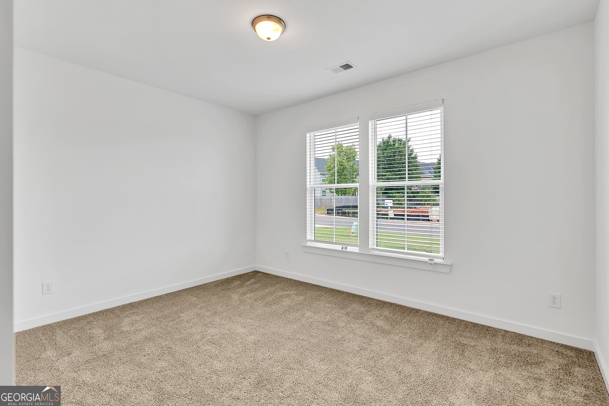 104 Breakwater Way