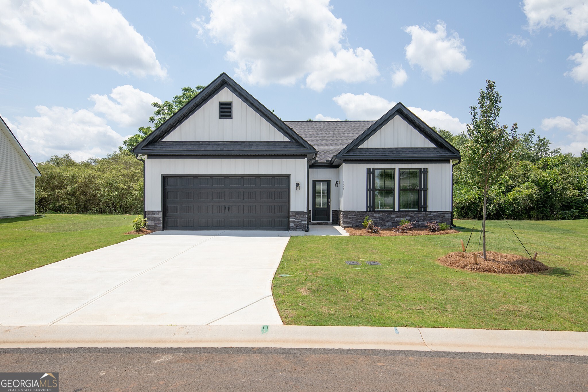 104 Breakwater Way