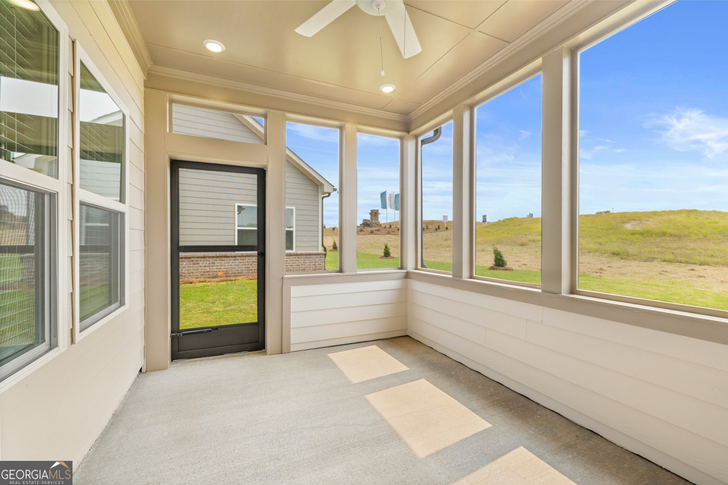 2576 Freshwater Court