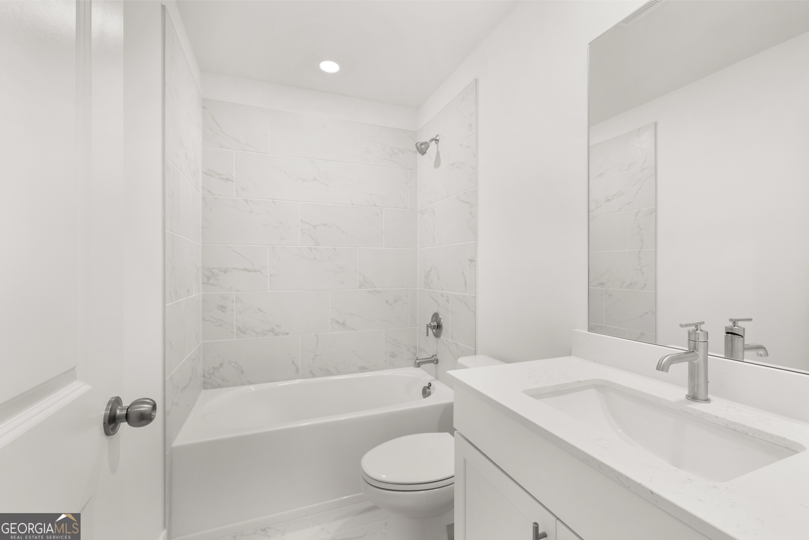 2576 Freshwater Court