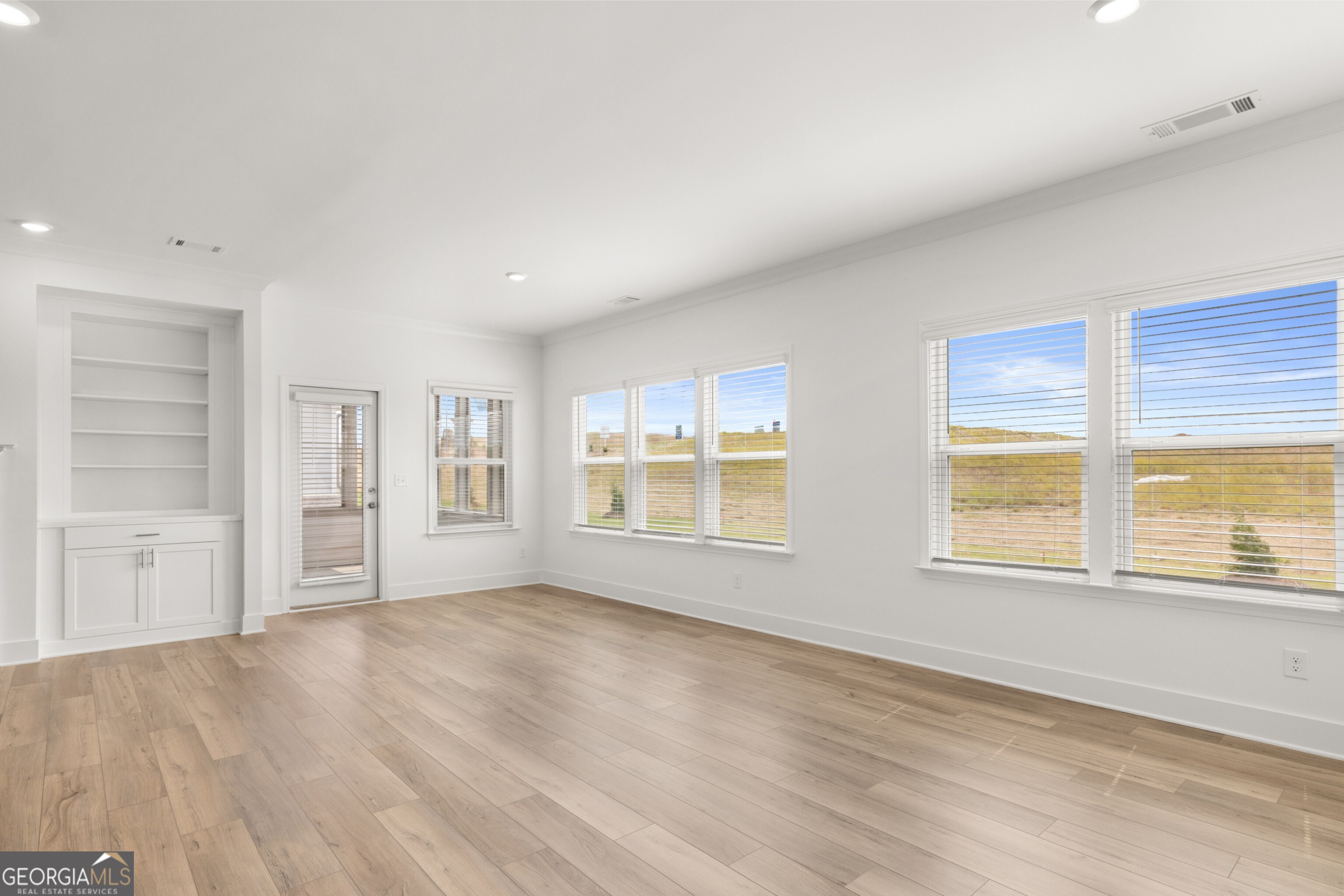 2576 Freshwater Court