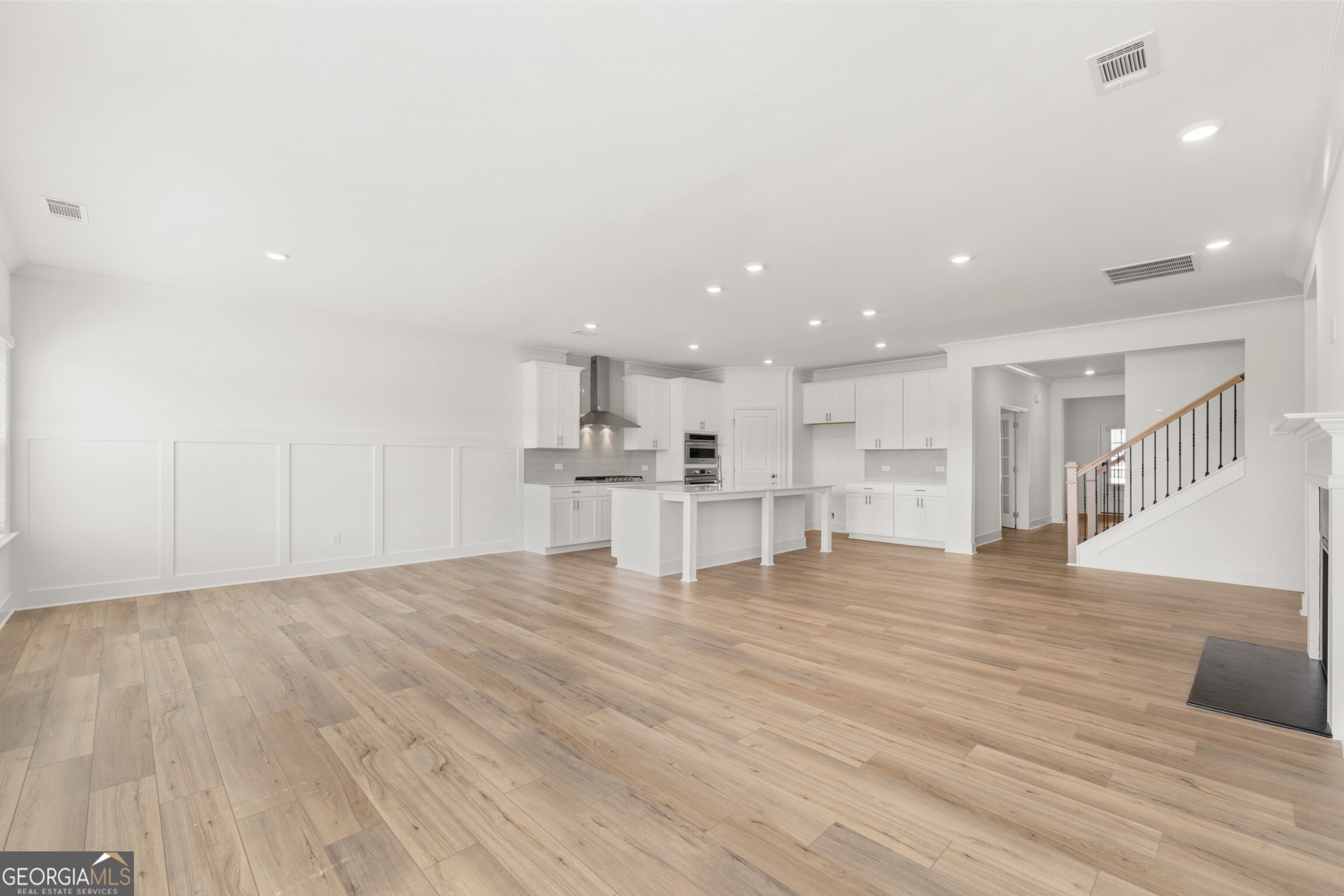 2576 Freshwater Court