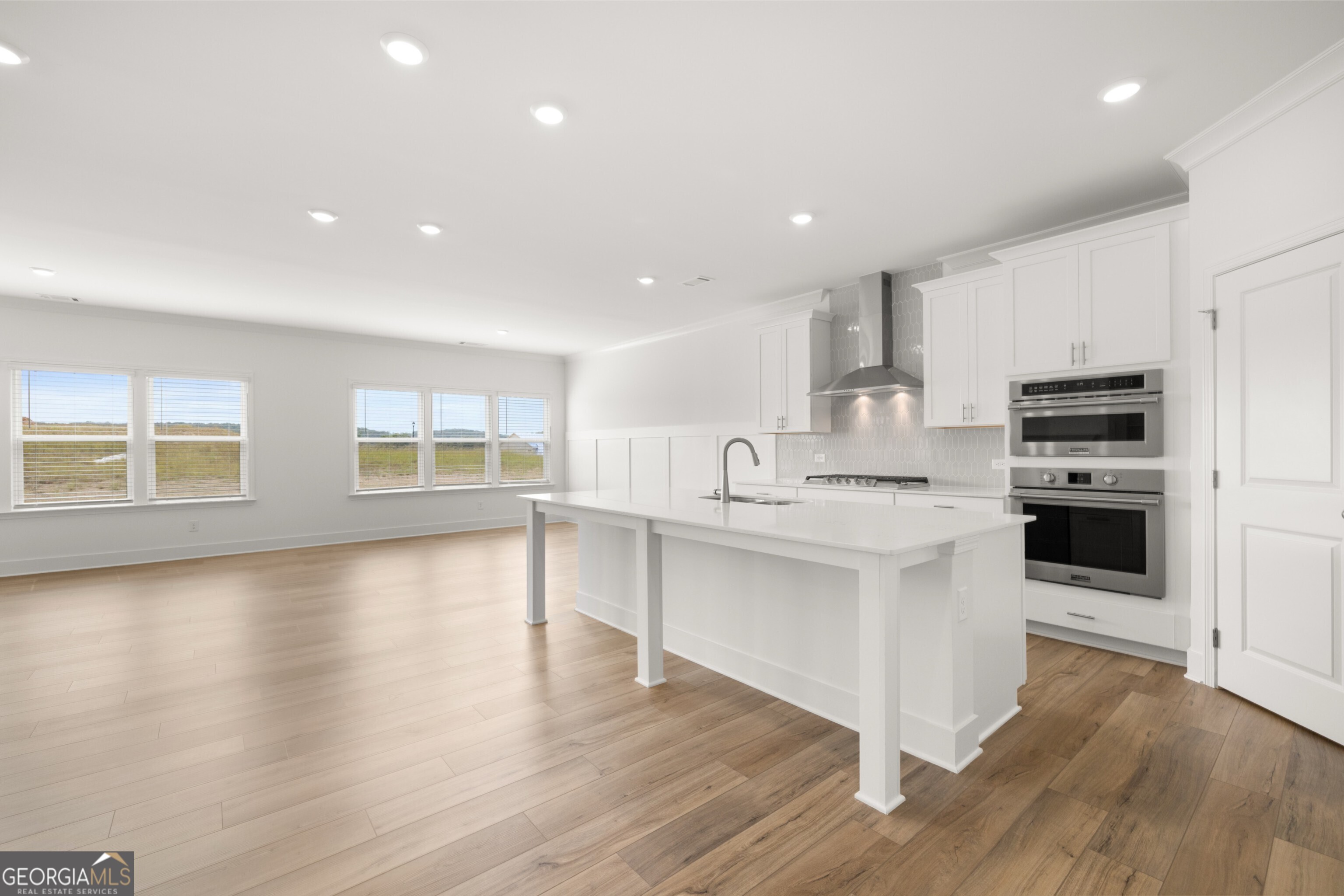 2576 Freshwater Court
