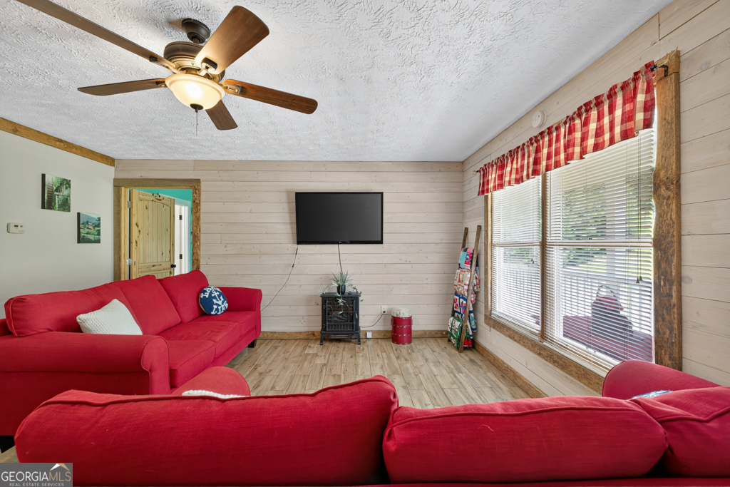 4625 Ben Hill Drive