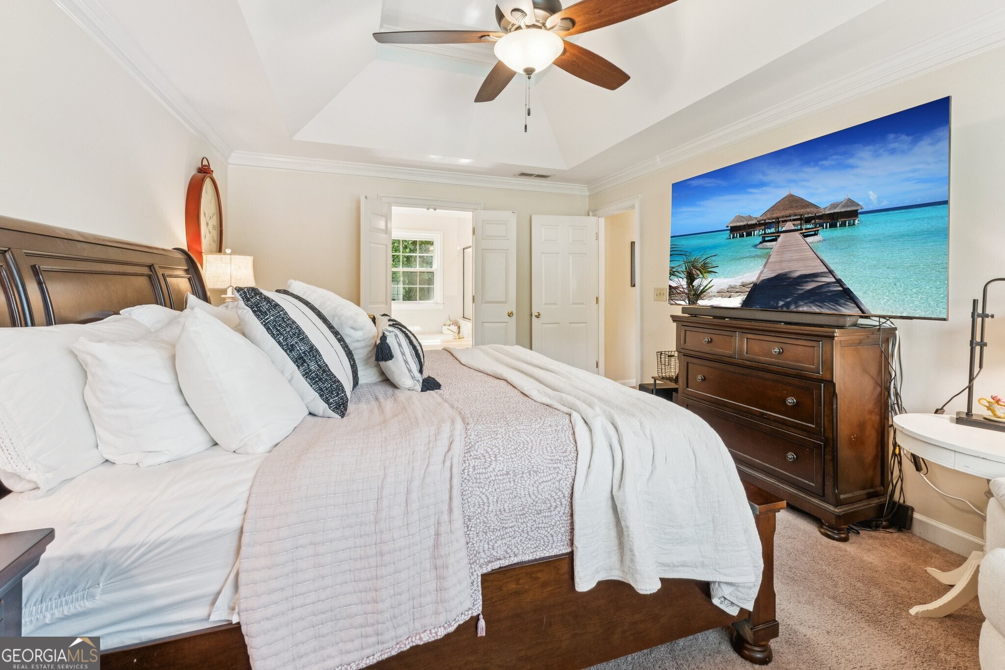 585 Emerald Parkway