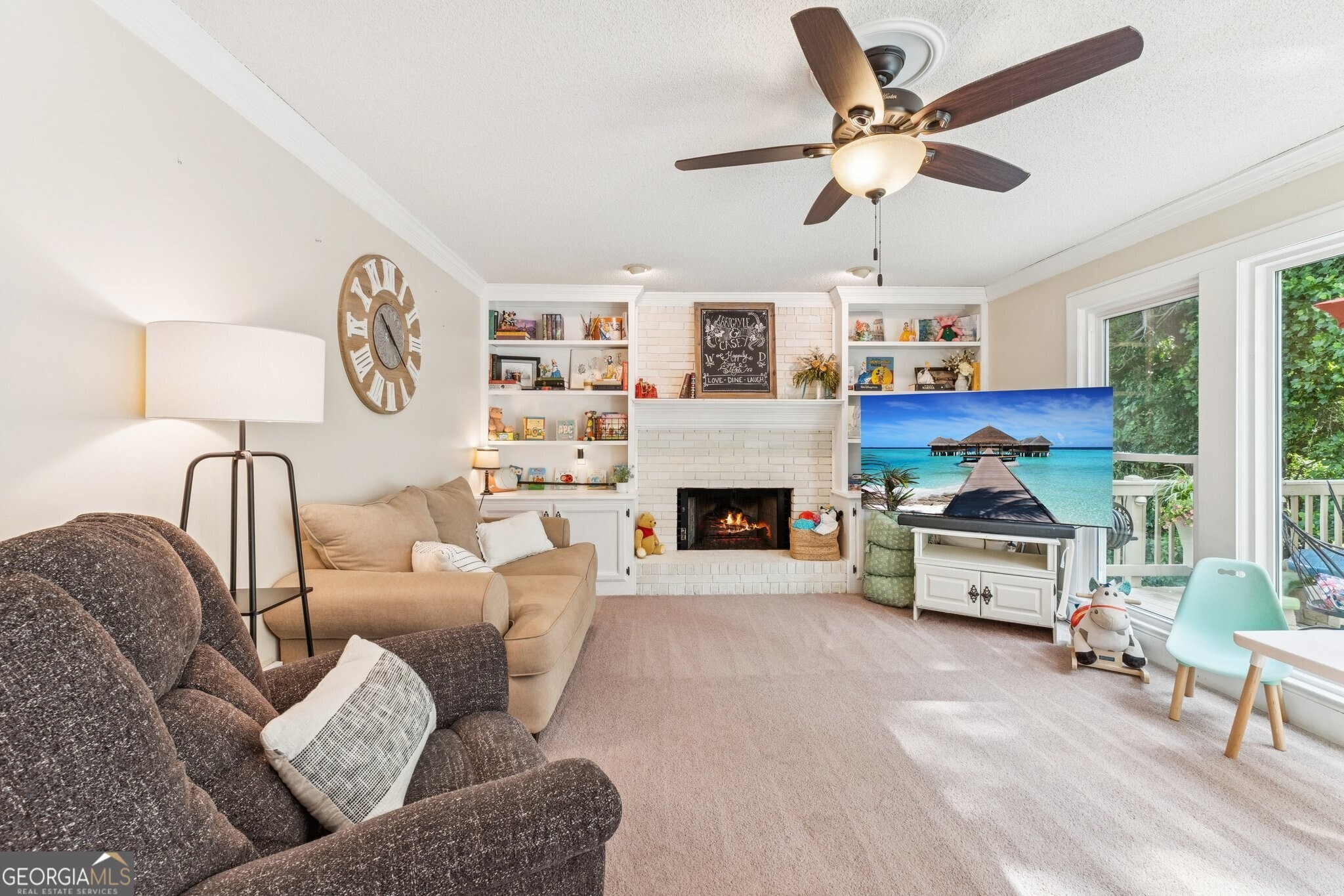585 Emerald Parkway