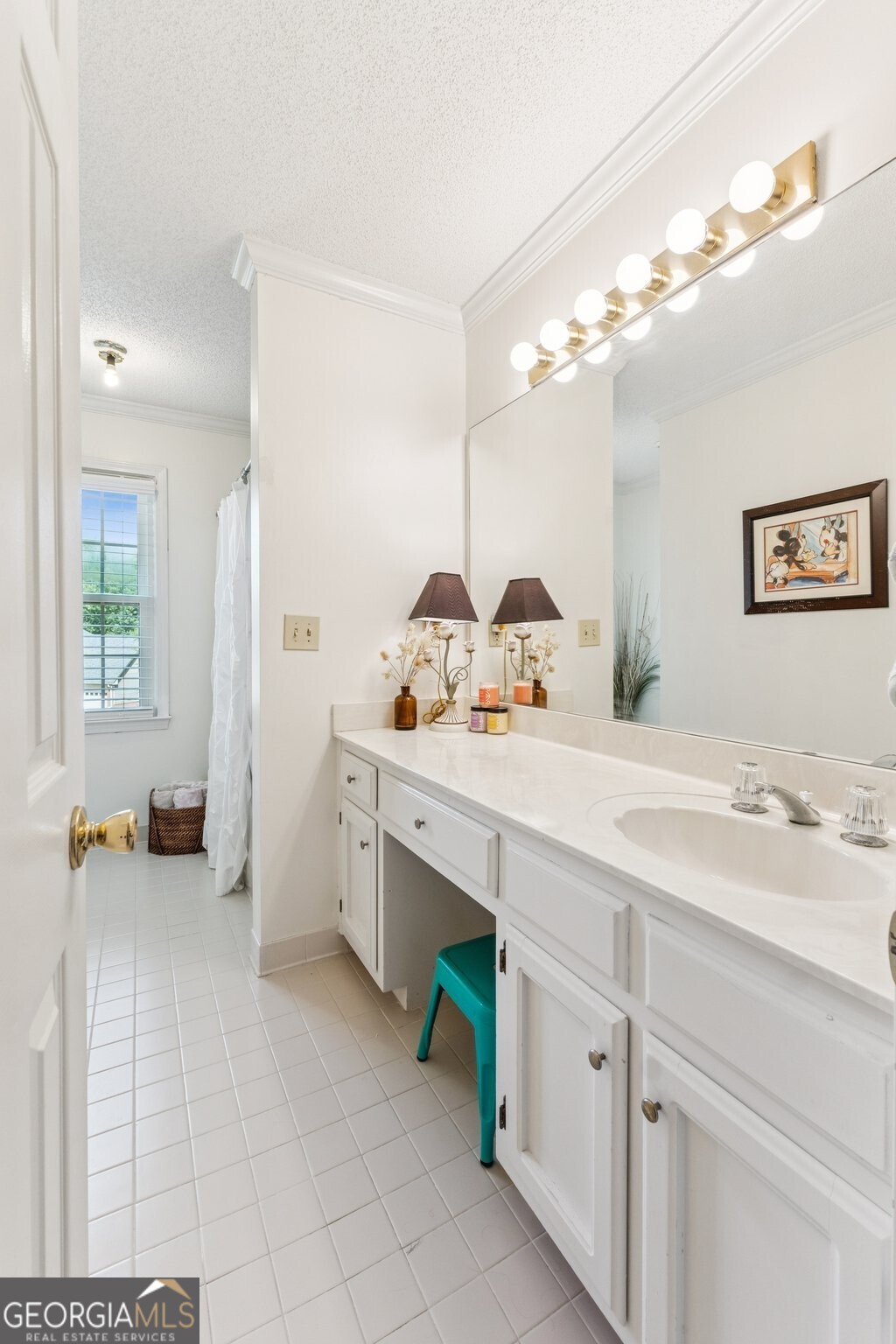 585 Emerald Parkway