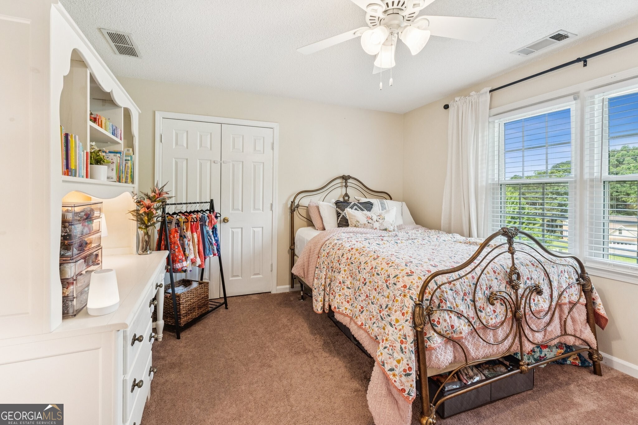 585 Emerald Parkway