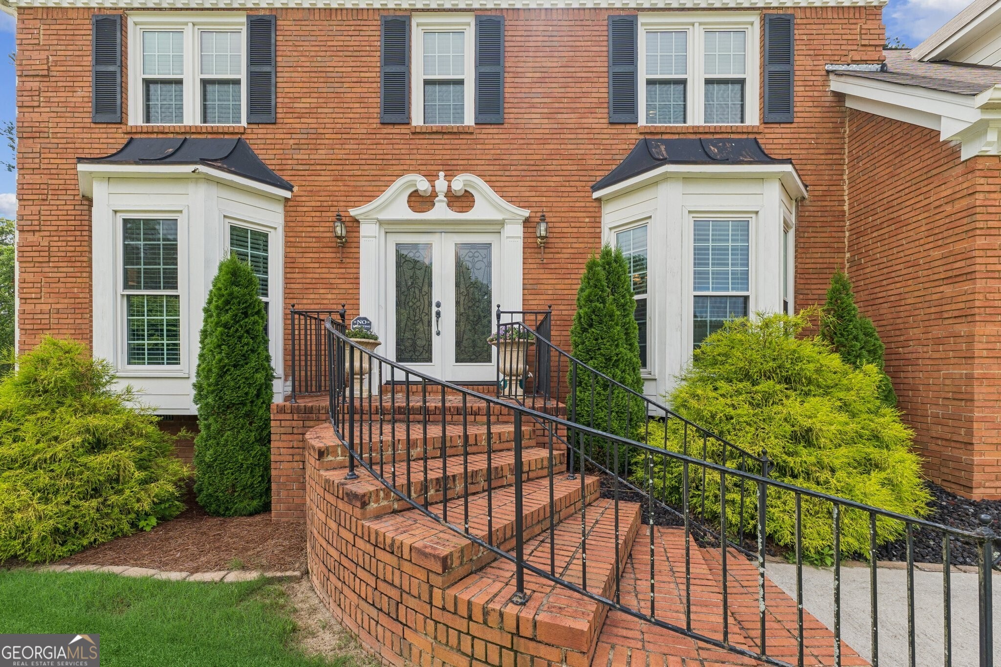 585 Emerald Parkway