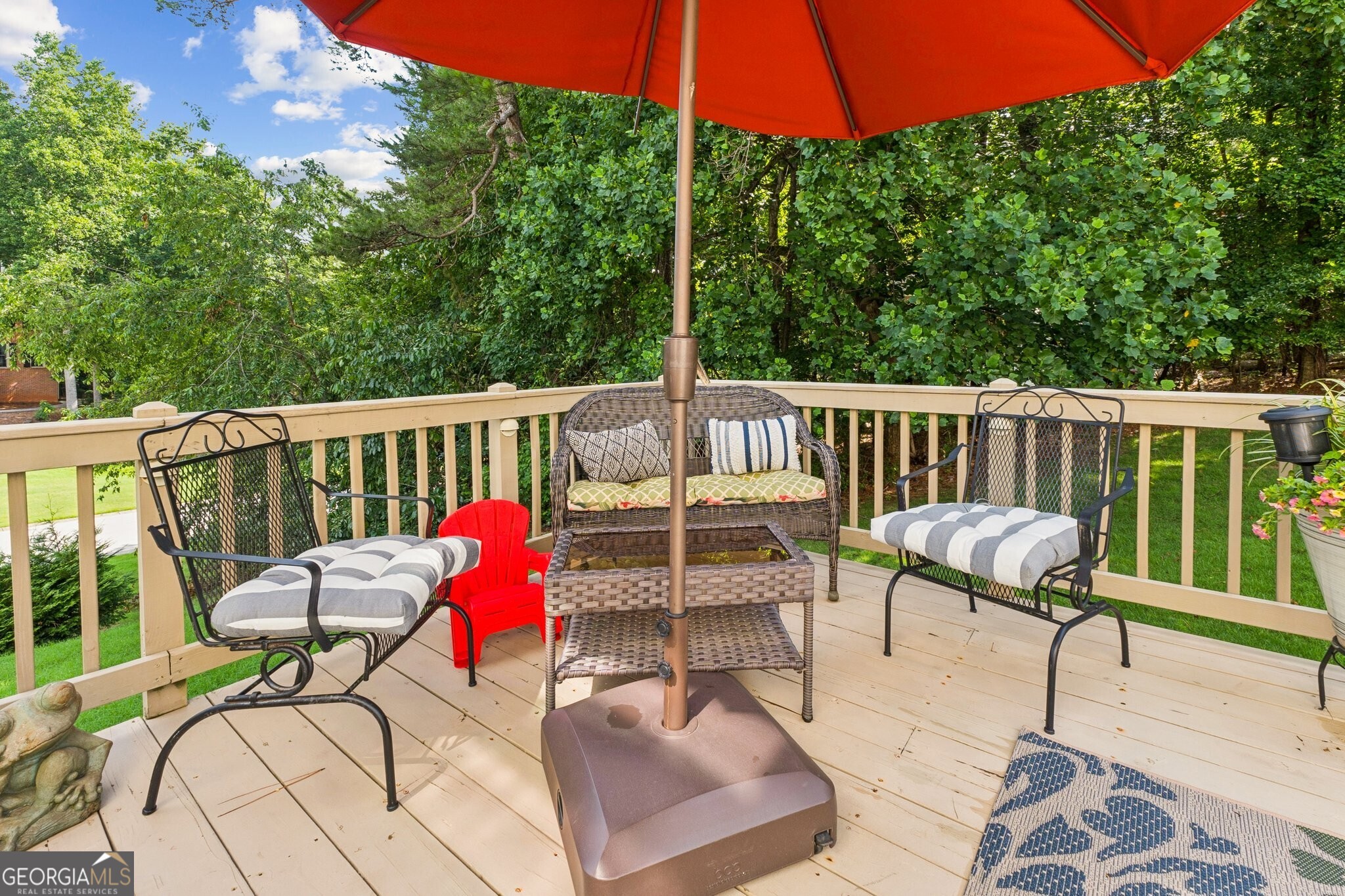 585 Emerald Parkway
