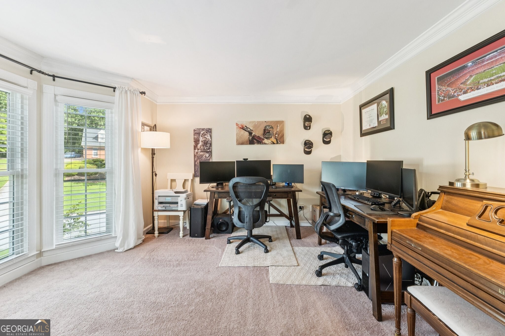 585 Emerald Parkway