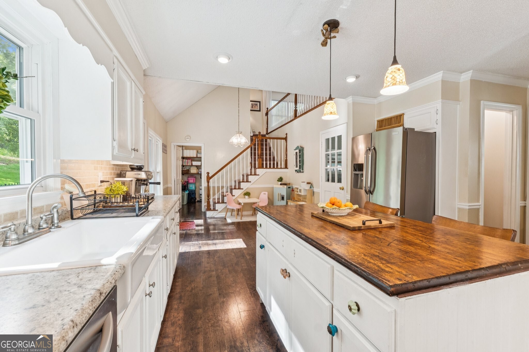 585 Emerald Parkway