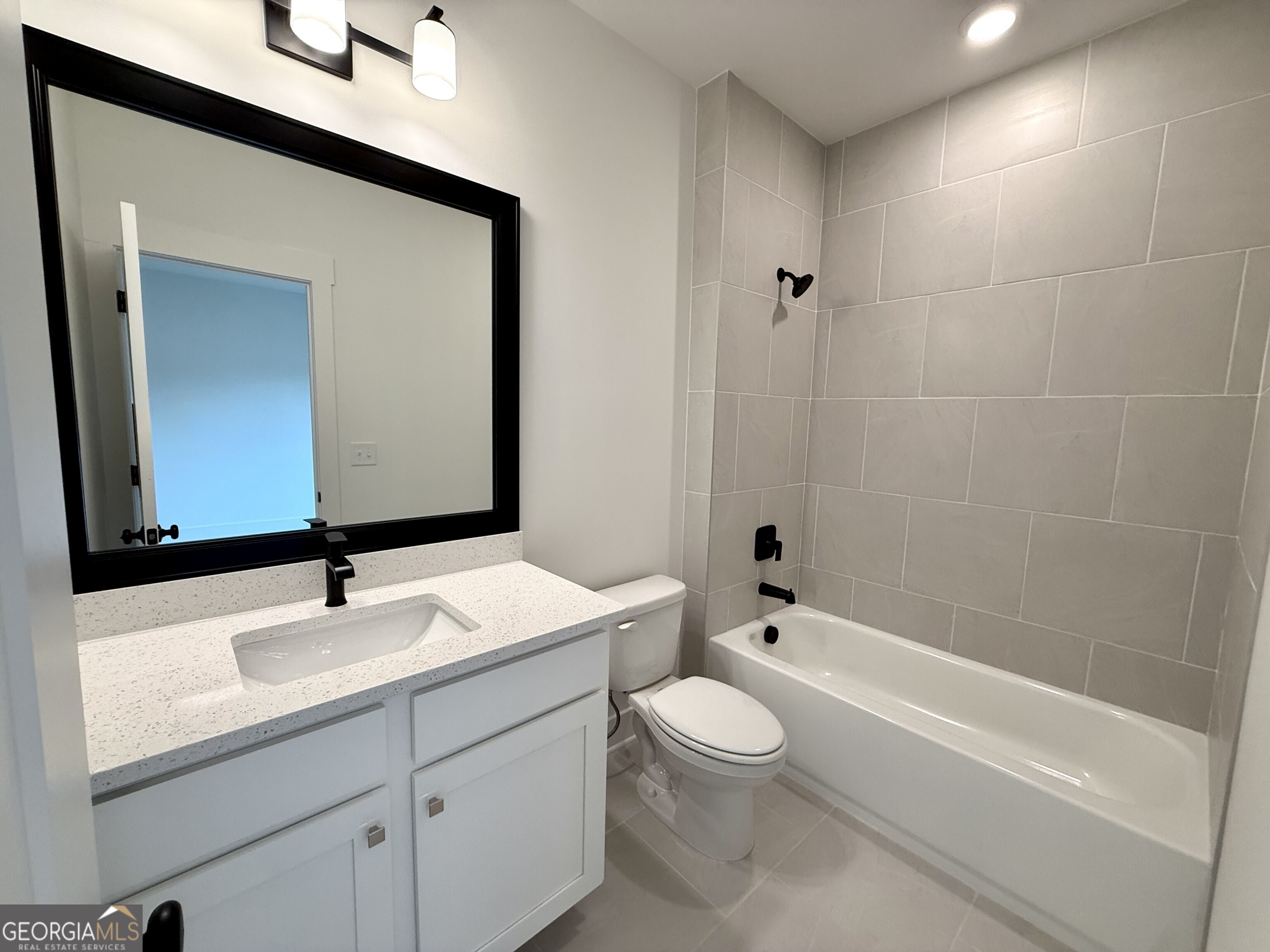5615 Meadowstone Walk