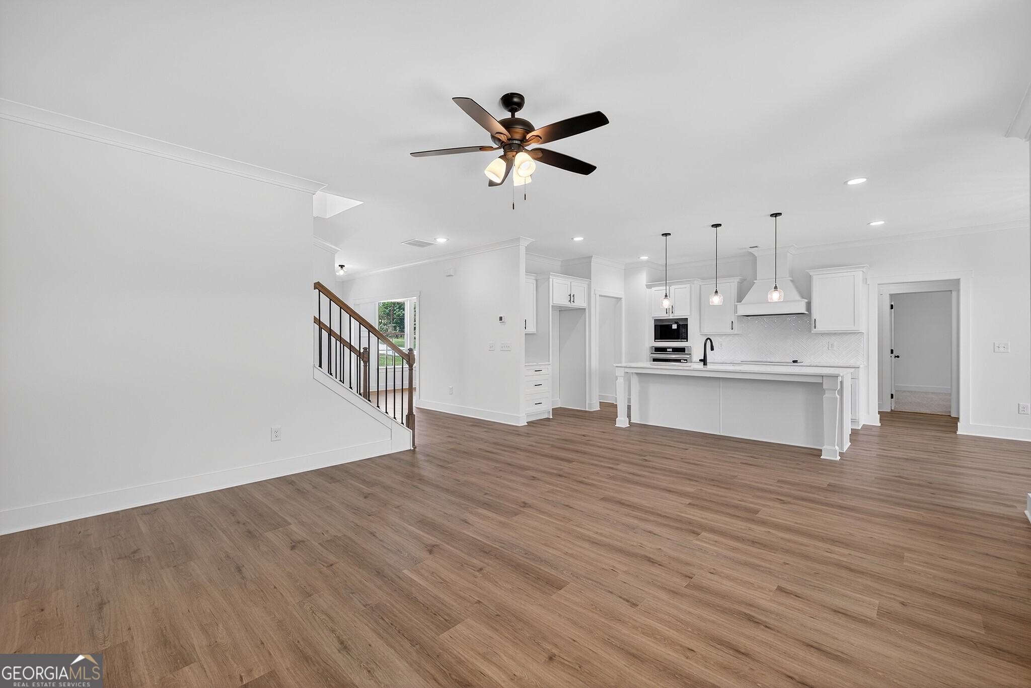 143 Tomahawk Trail