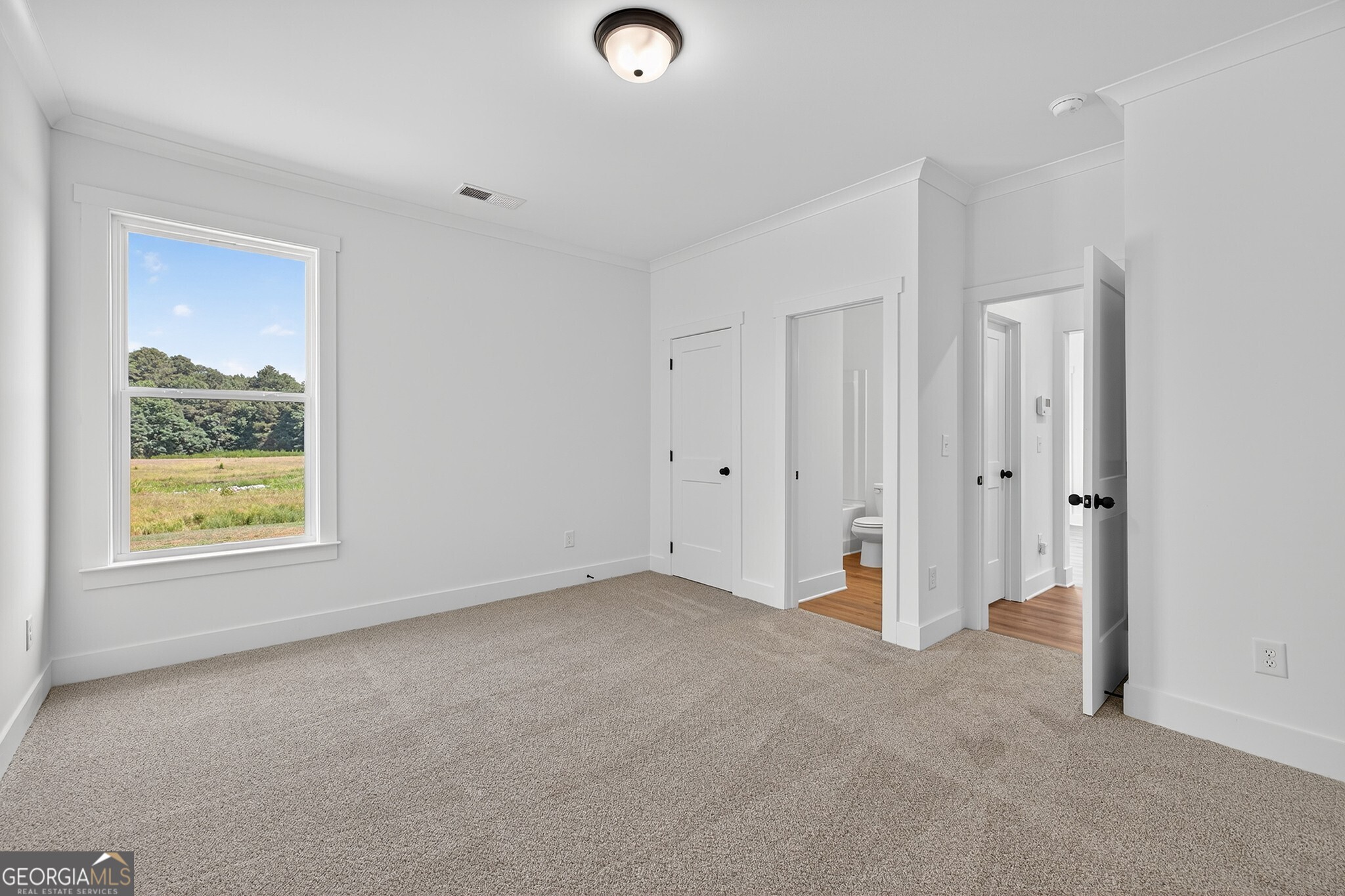 143 Tomahawk Trail