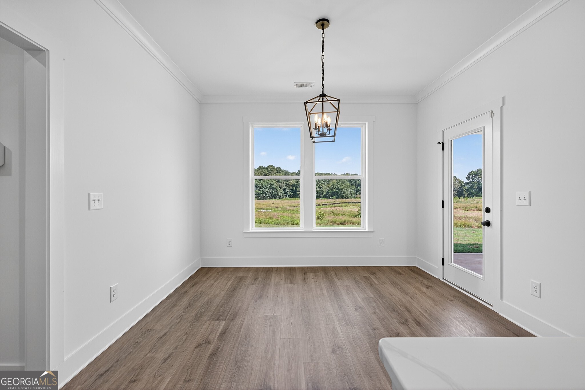 143 Tomahawk Trail