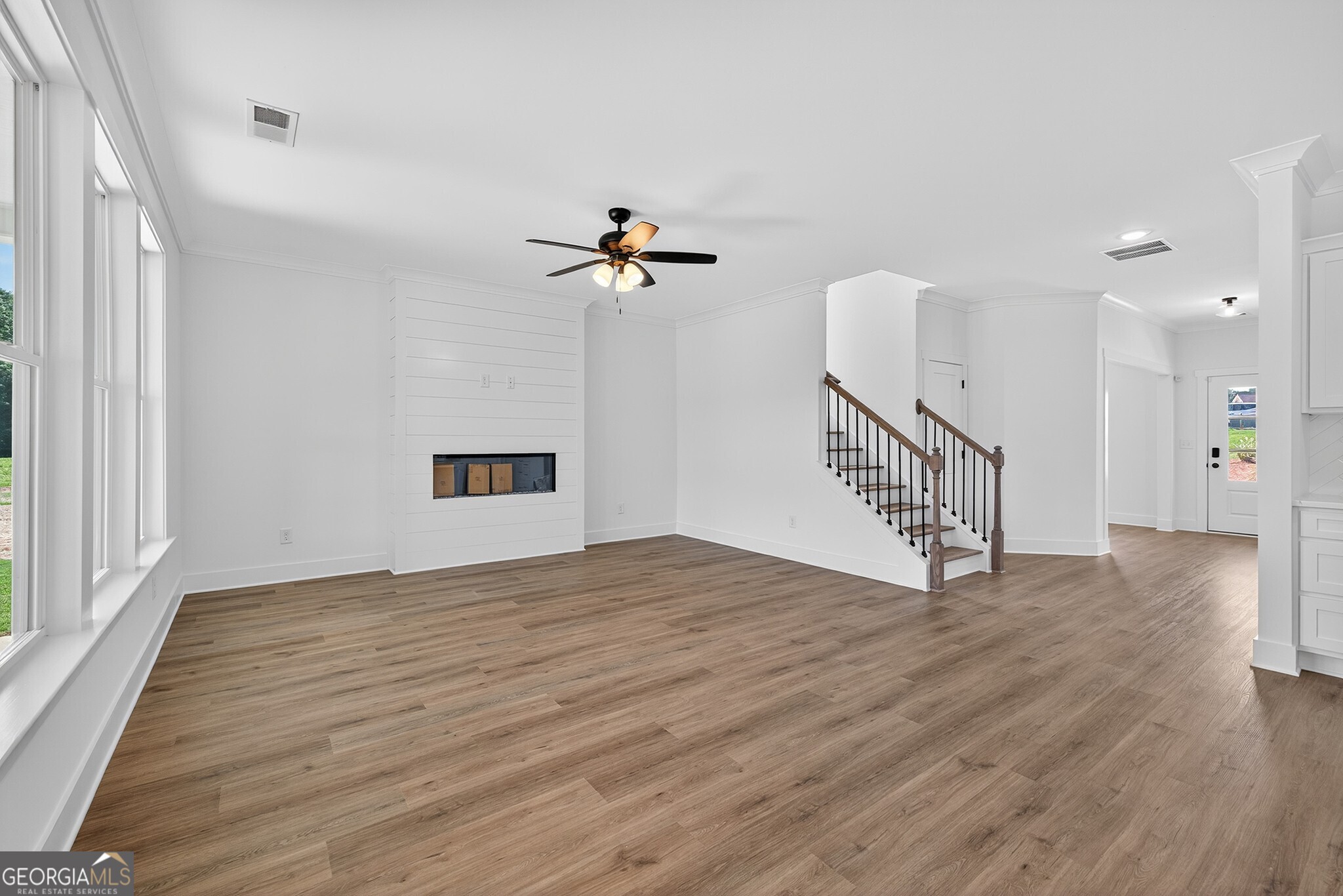 143 Tomahawk Trail