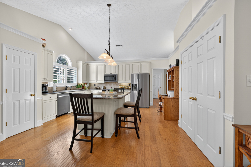455 Herring Road