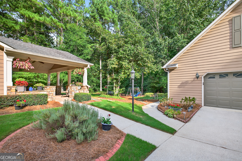 455 Herring Road