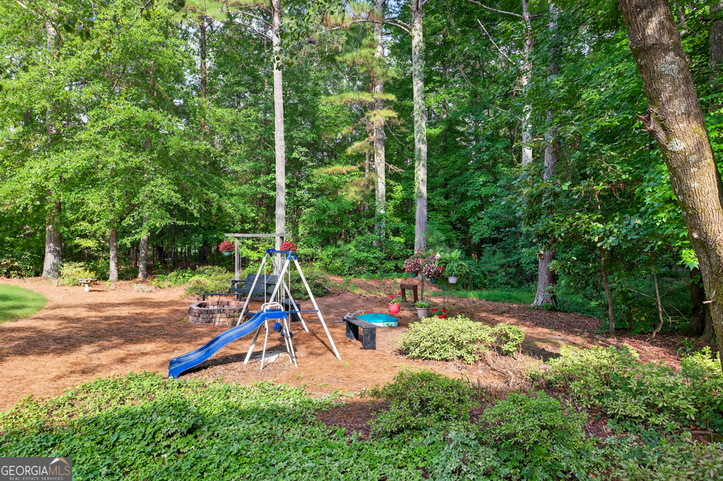 455 Herring Road