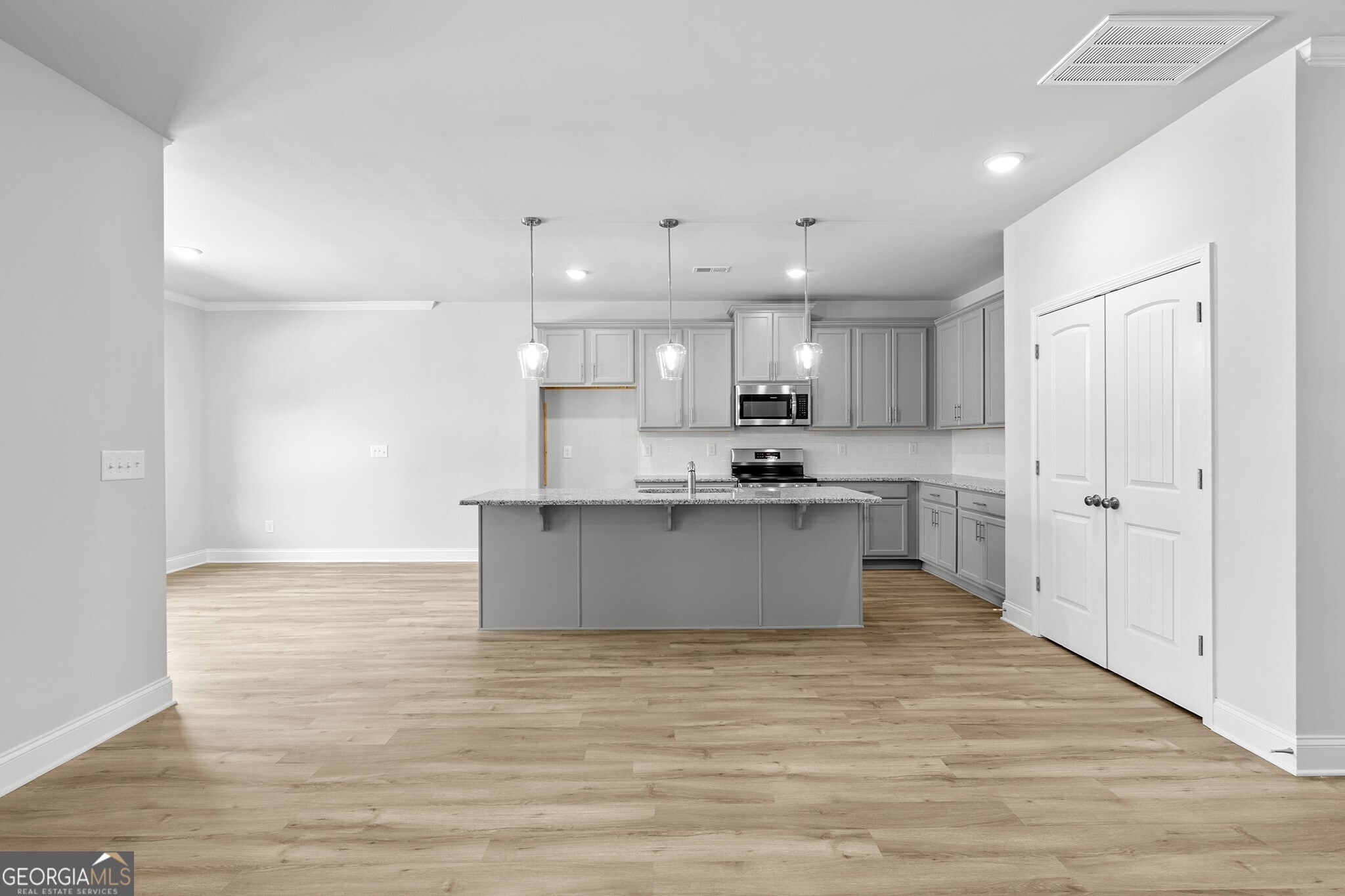 176 Greenview Court