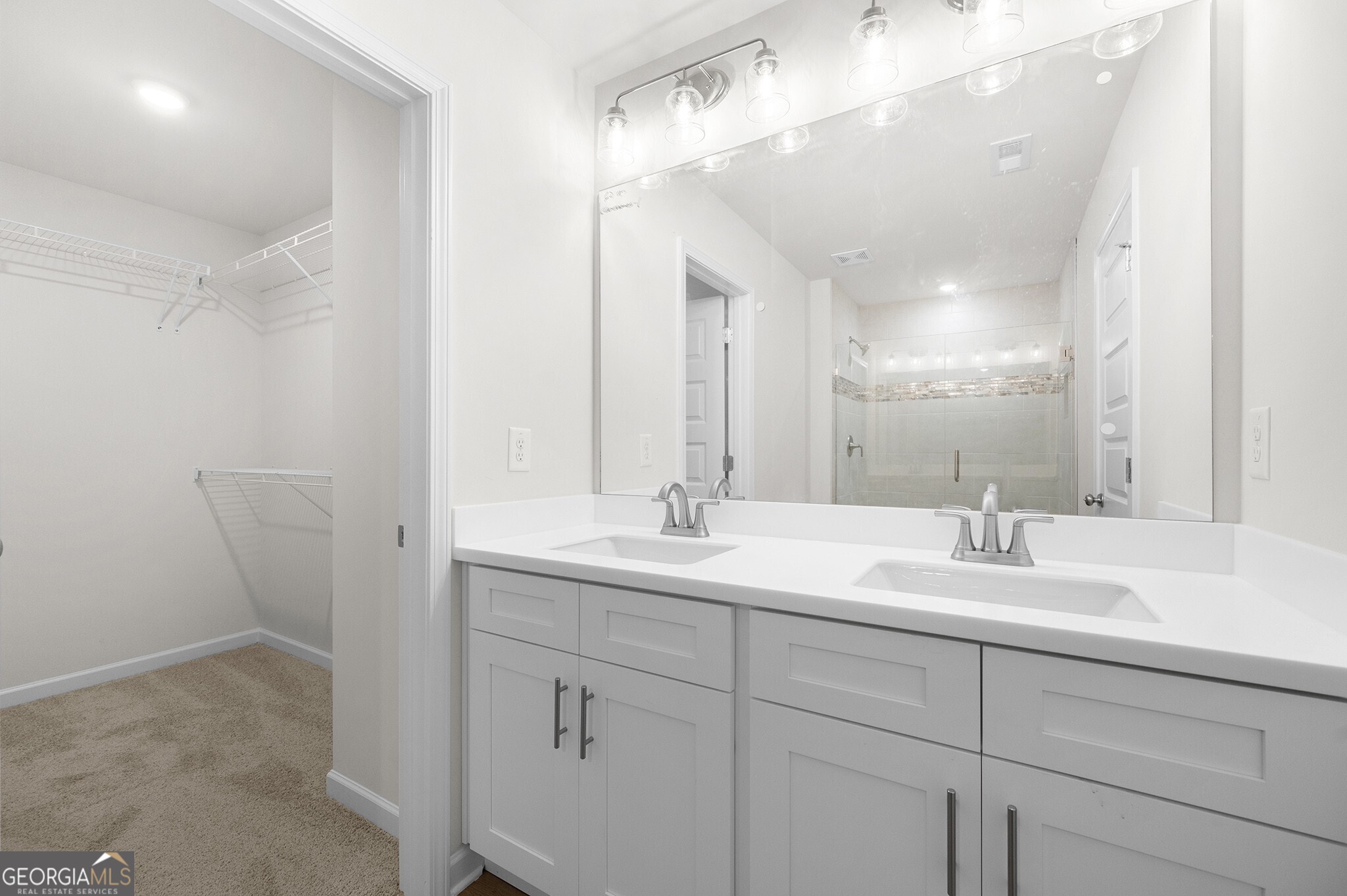 826 Glenn Ferry Road