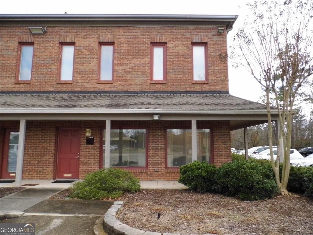 200 Market Place # 100A
