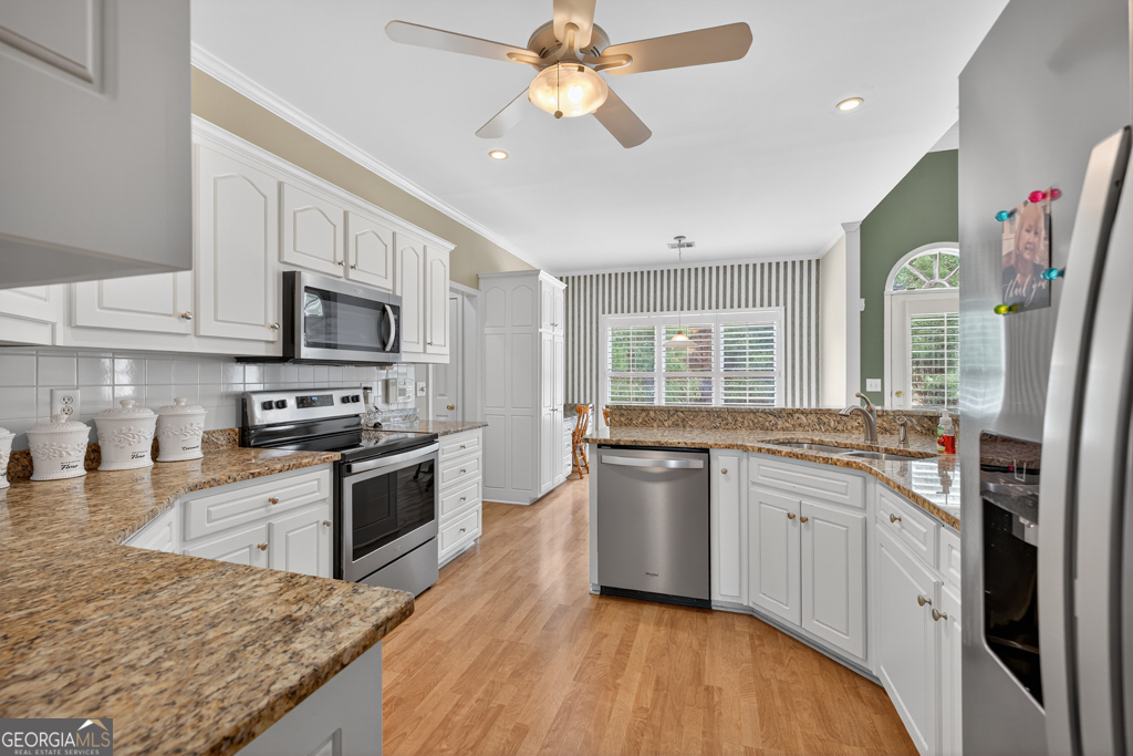 1480 Holly Manor Drive