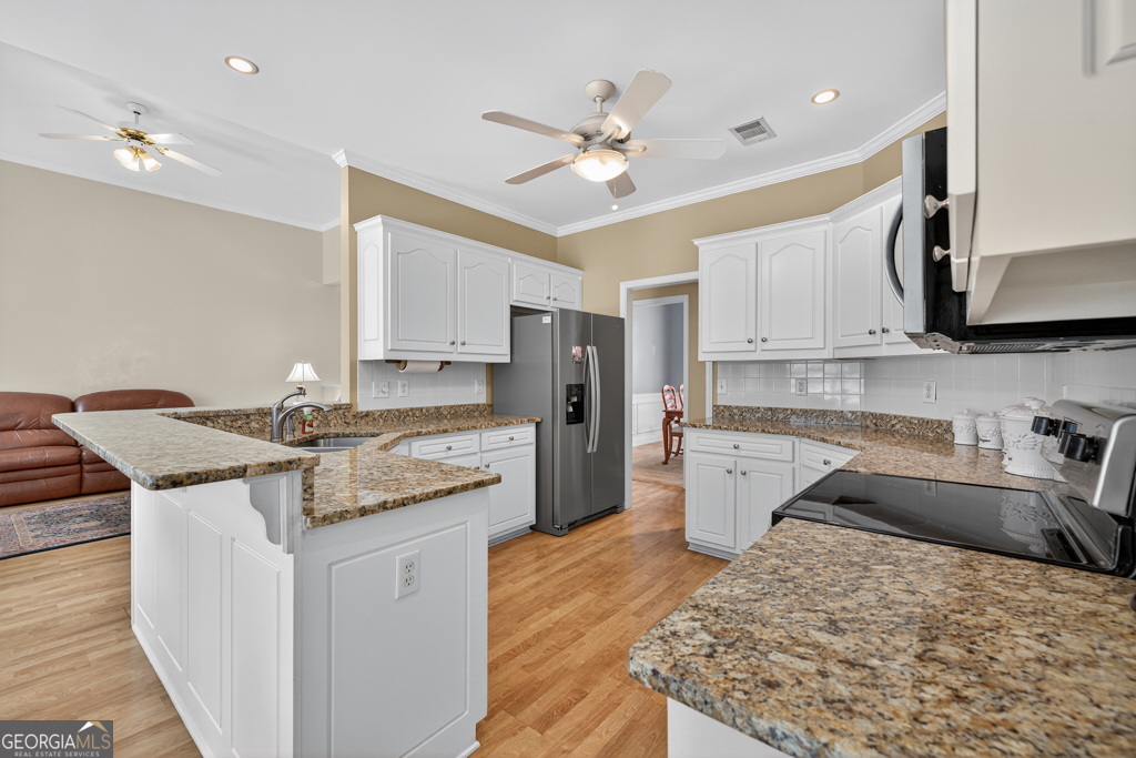 1480 Holly Manor Drive