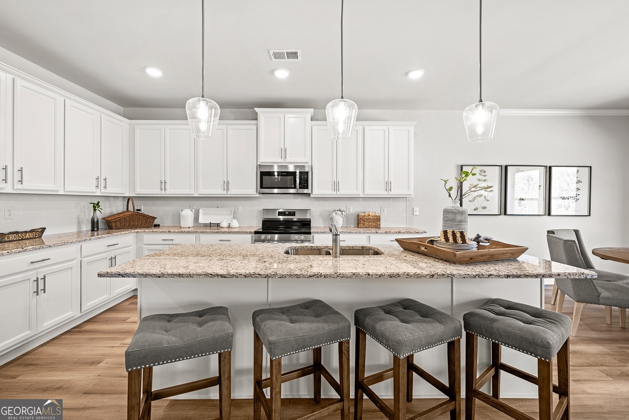 365 Greenview Court