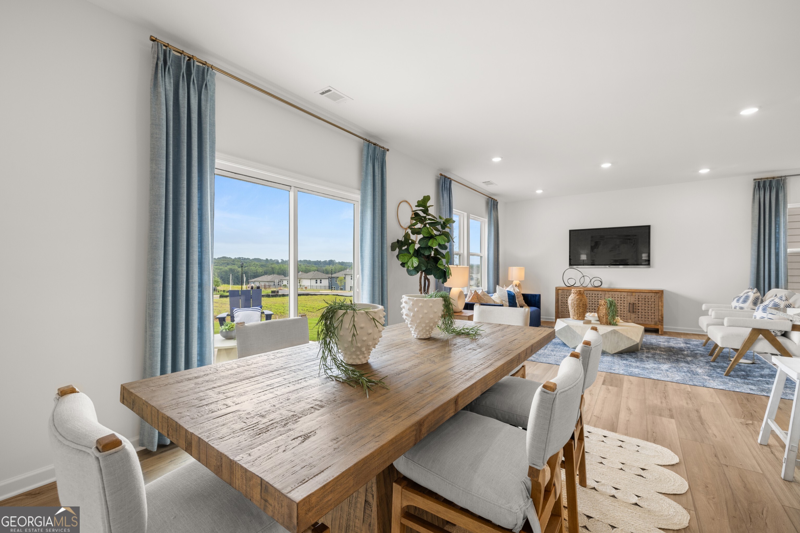 1828 Holmsey Circle SE