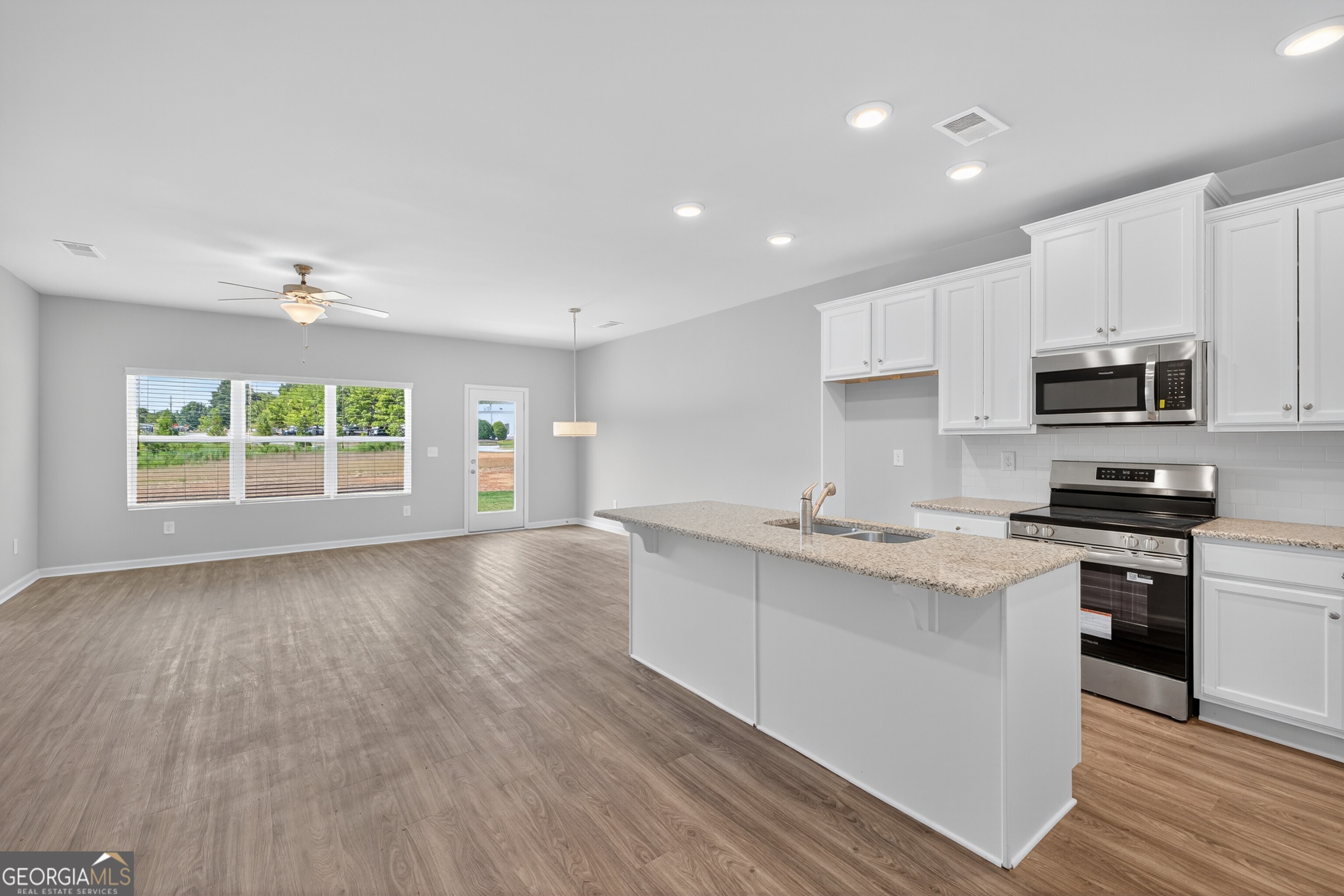 2801 Lillian Lane