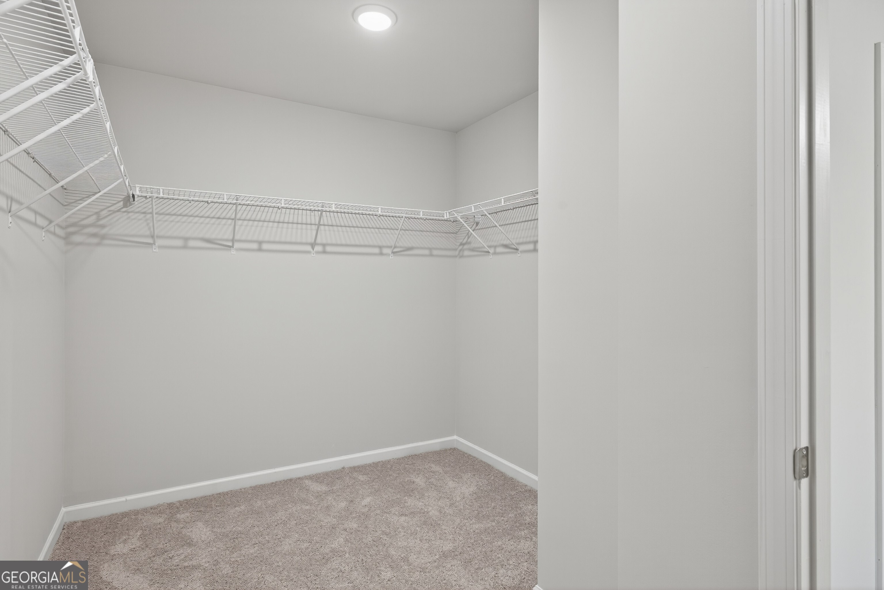 2801 Lillian Lane