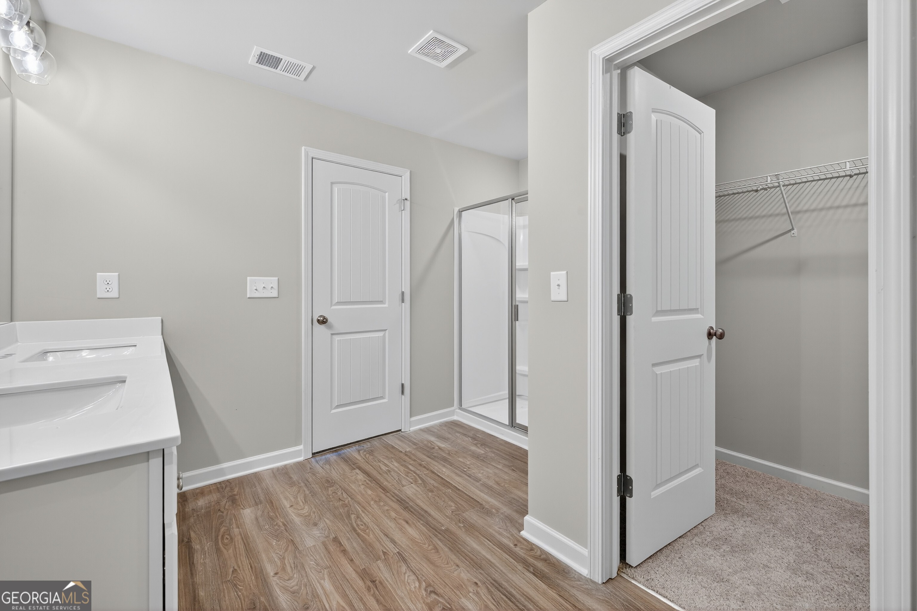 2801 Lillian Lane
