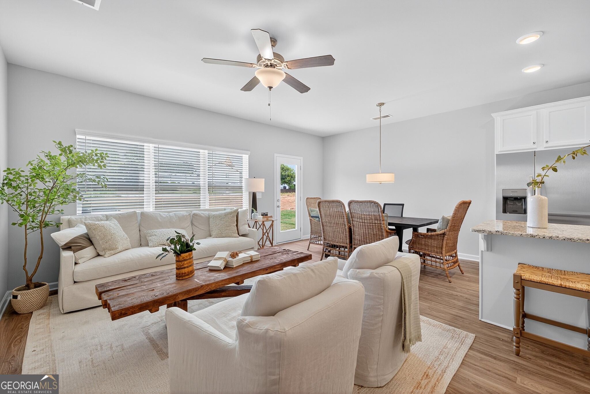 2821 Lillian Lane