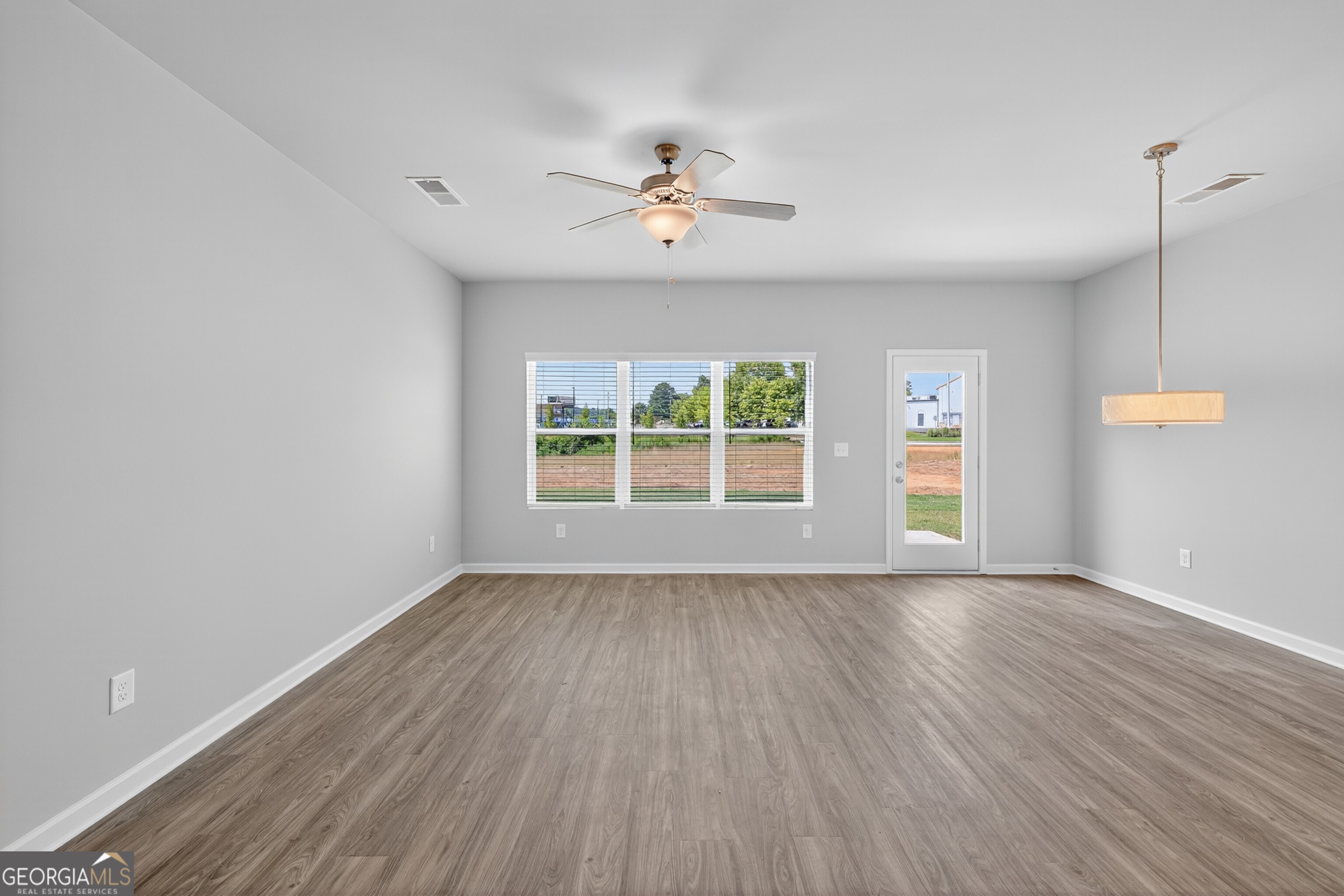 2817 Lillian Lane