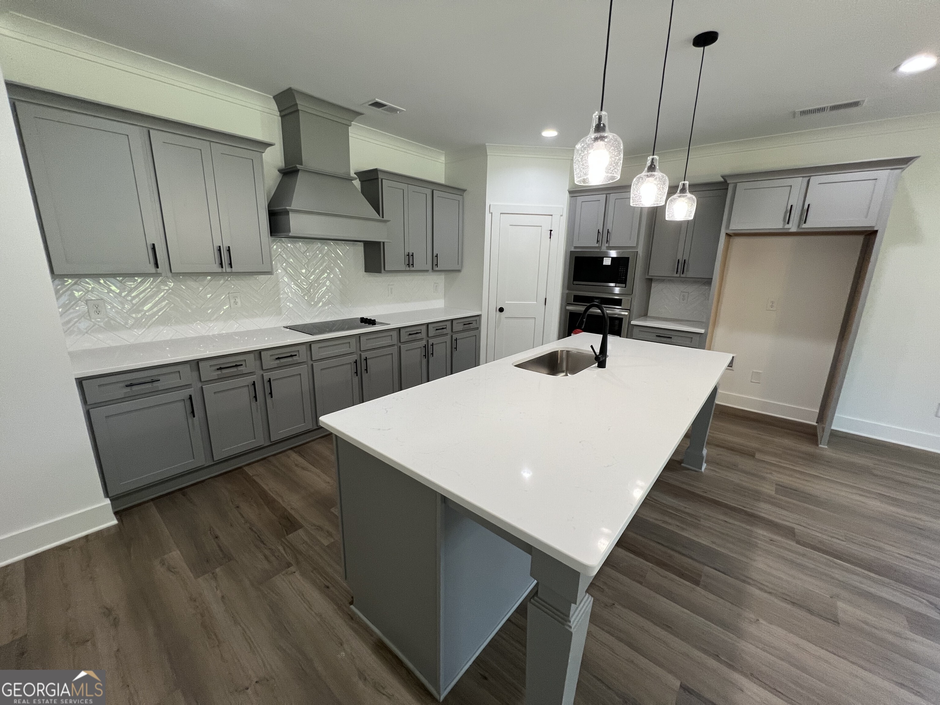 27 Tomahawk Trail