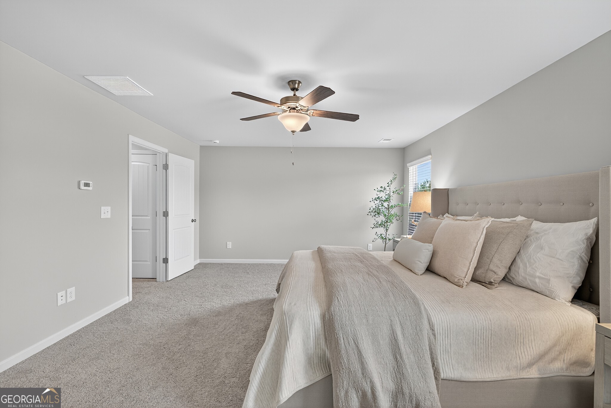 2813 Lillian Lane