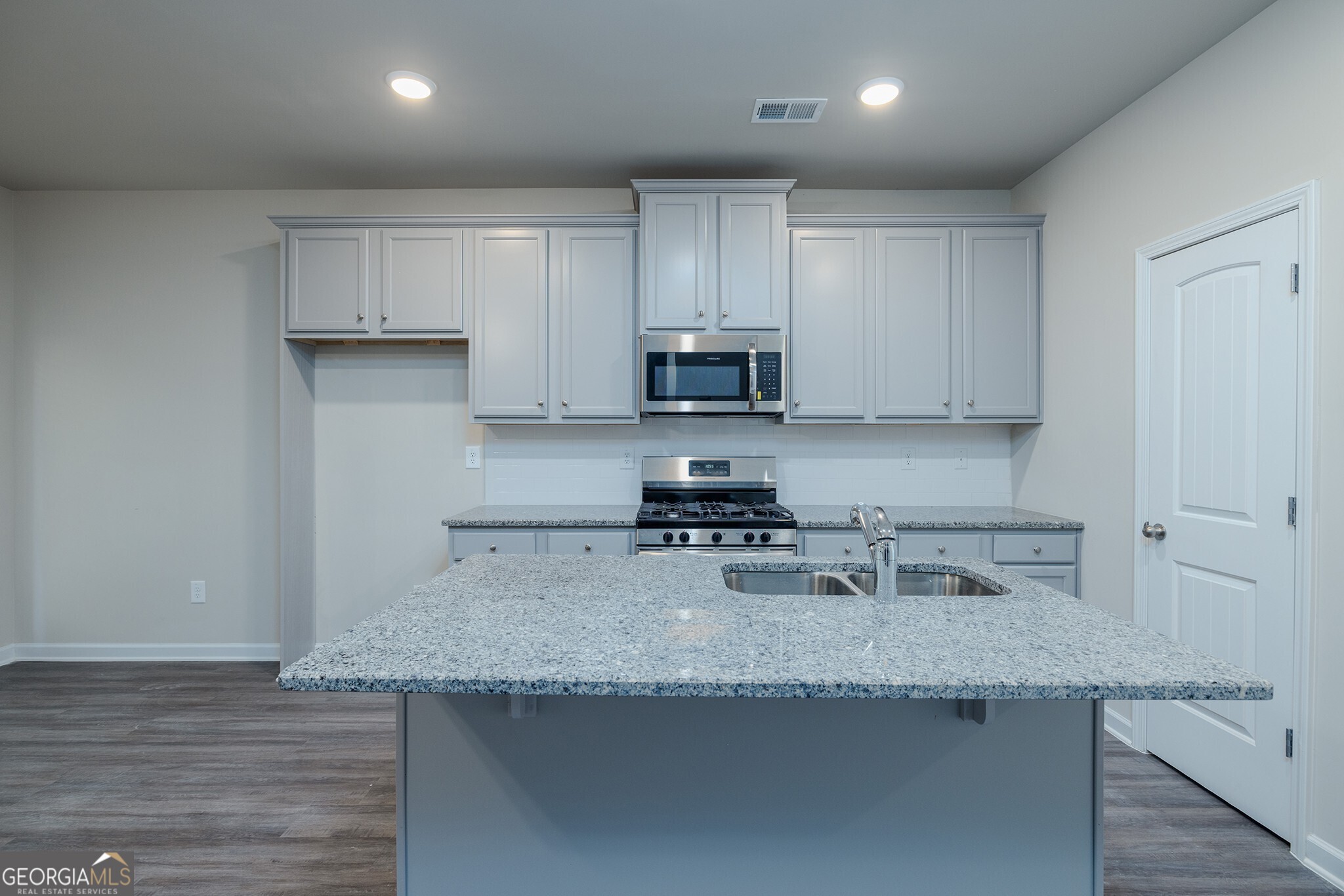 2805 Lillian Lane