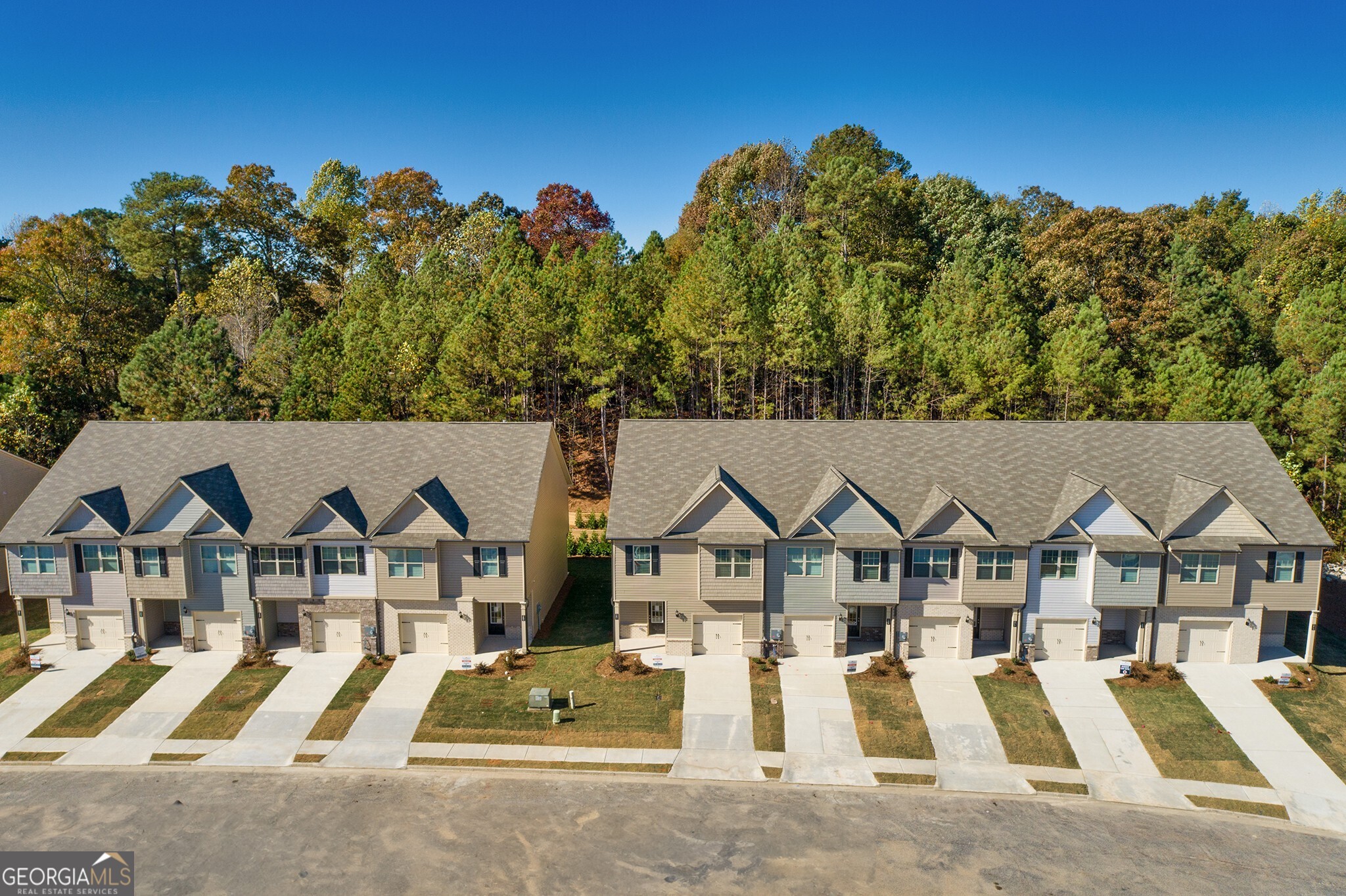 2805 Lillian Lane