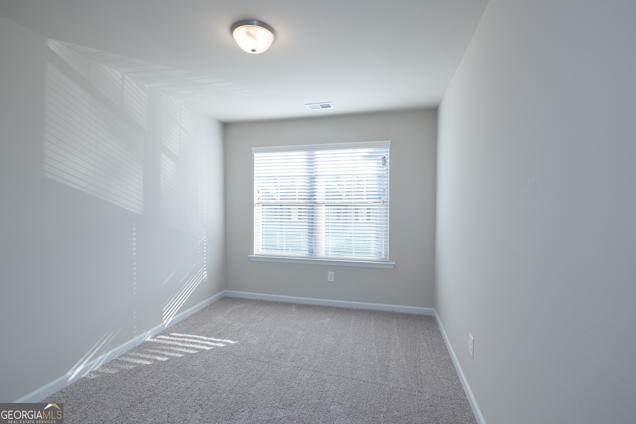 2805 Lillian Lane