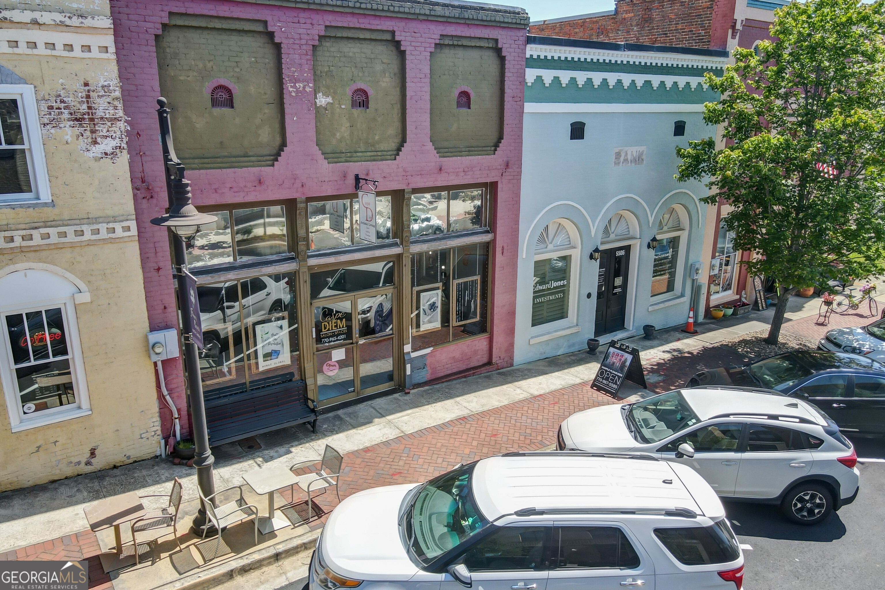 5583 Spring Street