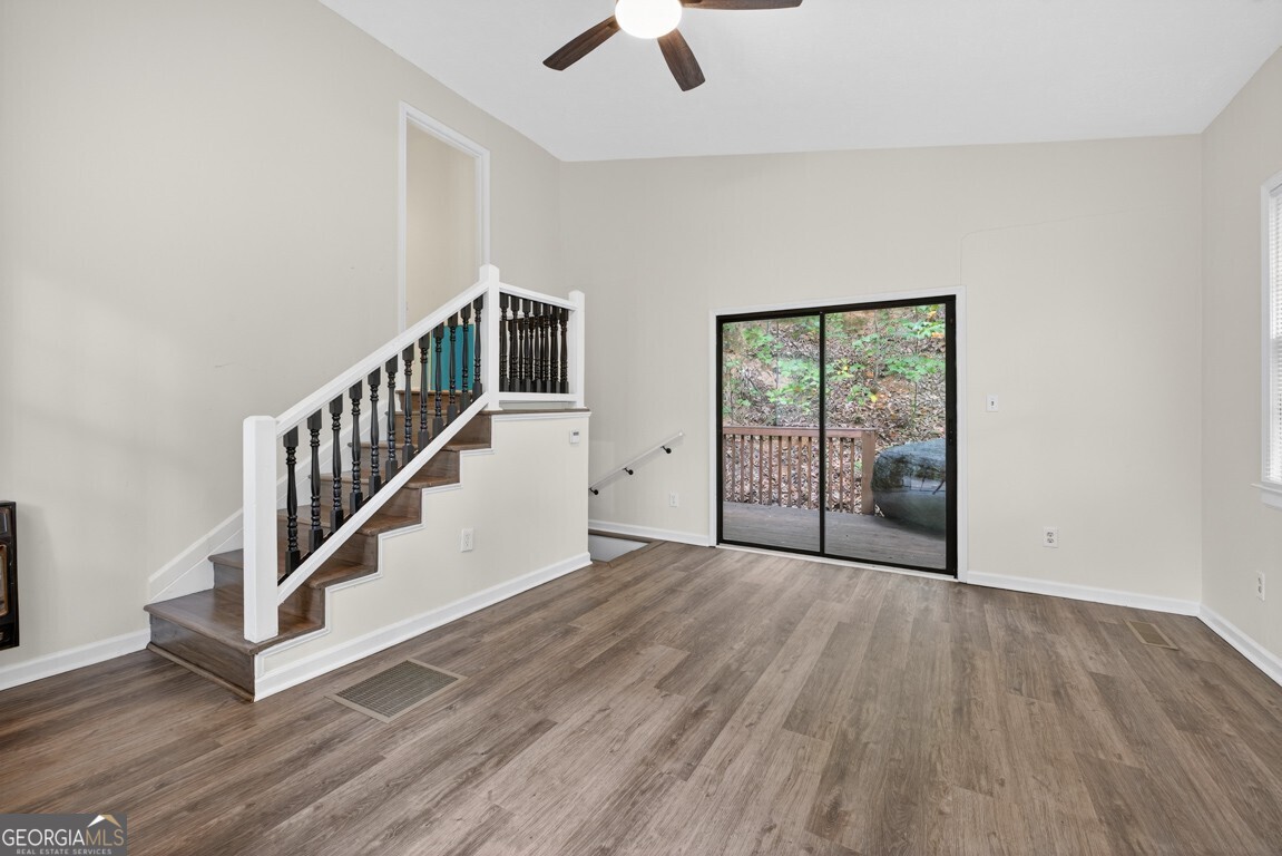 256 Robin Hood Lane NE