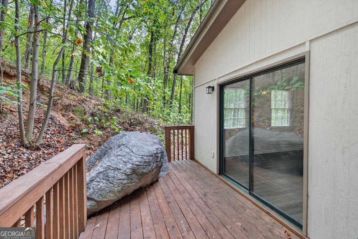 256 Robin Hood Lane NE