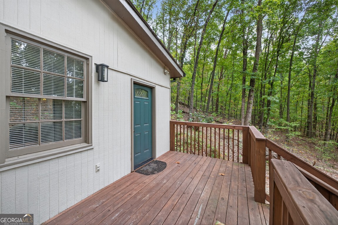 256 Robin Hood Lane NE