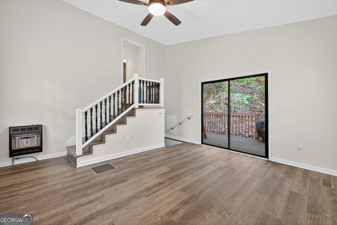 256 Robin Hood Lane NE
