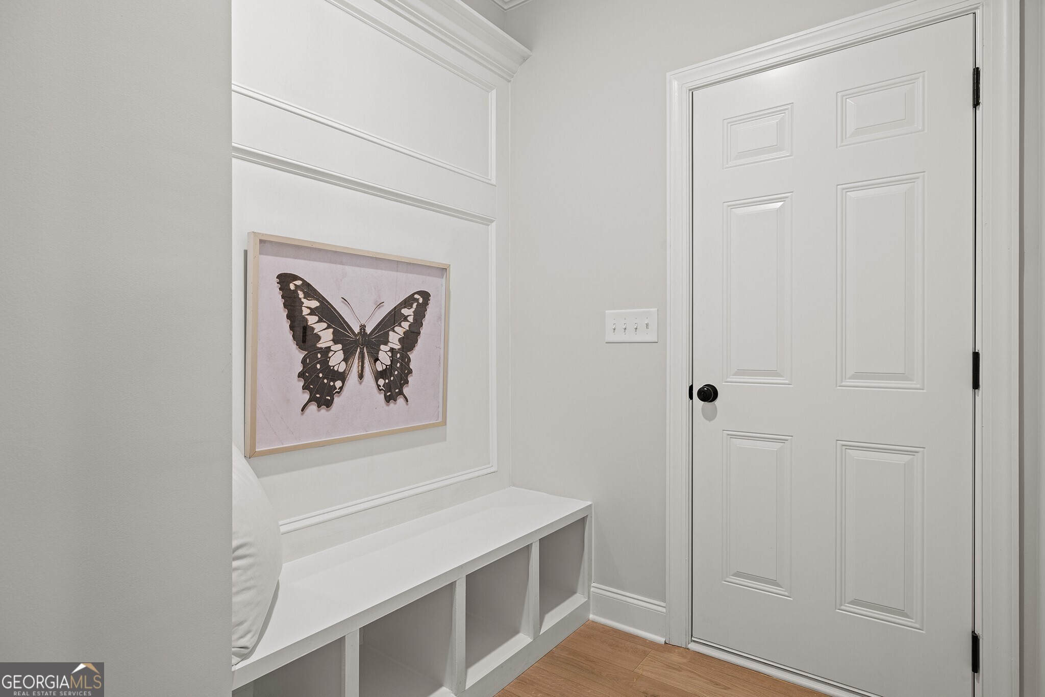 3296 Lions Ruby Lane