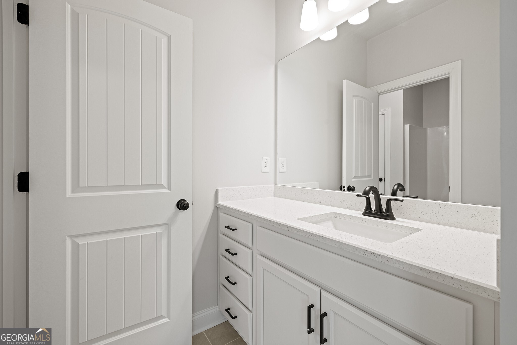 3296 Lions Ruby Lane