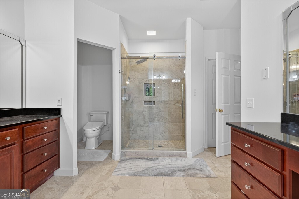 2865 Lenox Road NE # 207